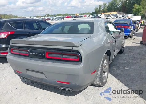2019 Dodge Challenger Sxt z USA, uszkodzony, nr VIN 2C3CDZAG6KH674030